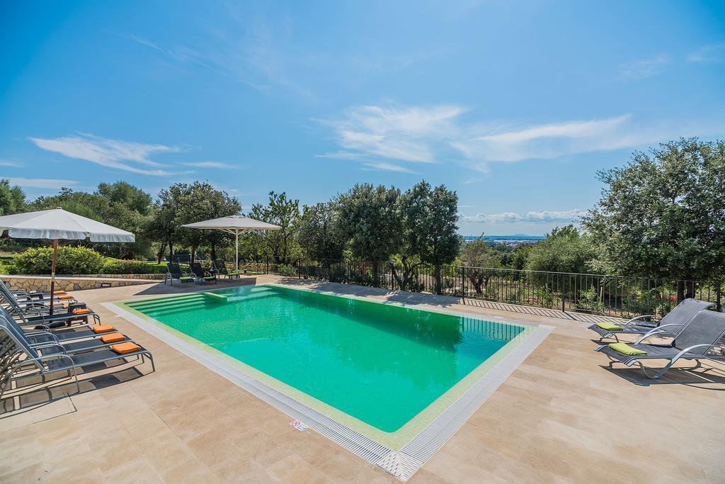 Villa Salou อัลกูเดีย ภายนอก รูปภาพ